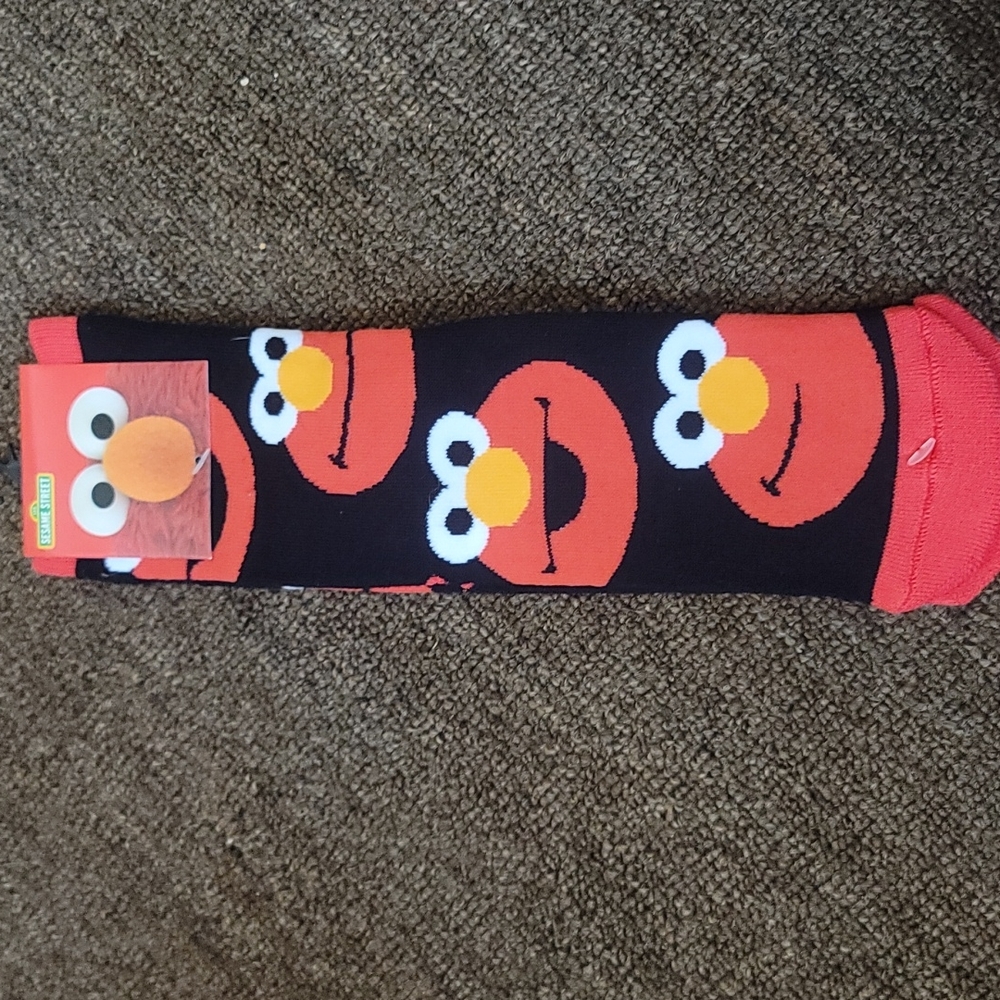 SESAME STREET ELMO FACES CUSHION SOCKS: BLACK: NWT